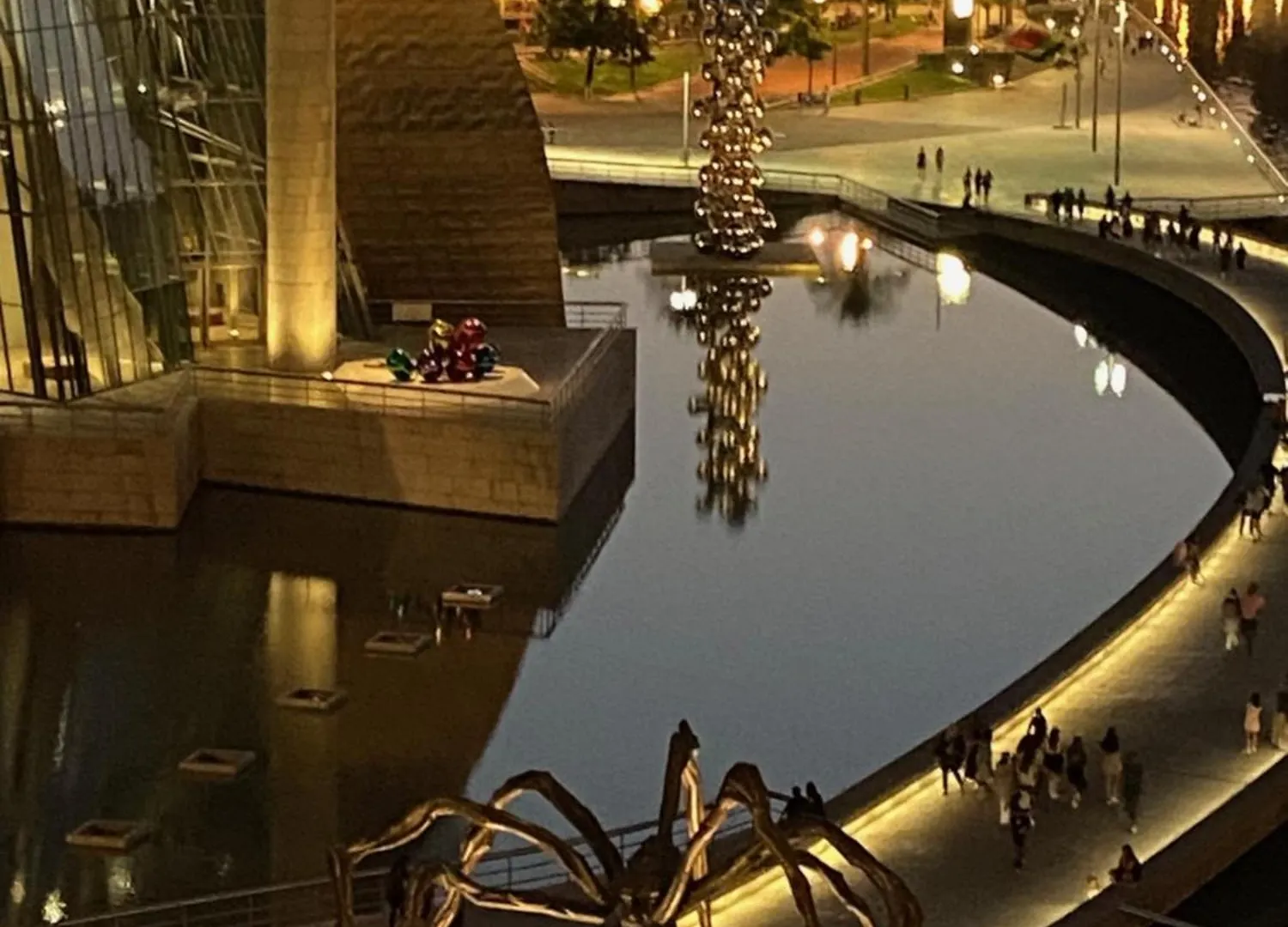 110 M2 Central Apartment In Abando Close To Guggenheim With Parking Bilbao