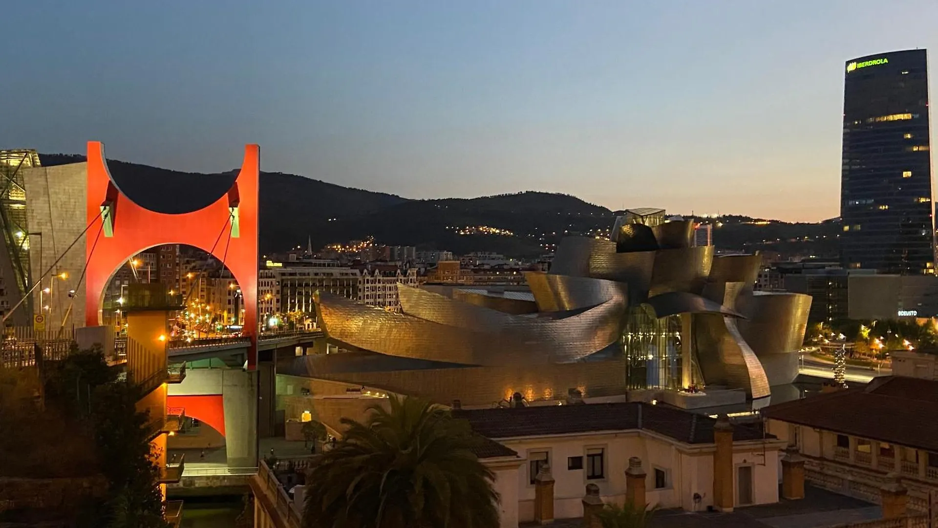 110 M2 Central Apartment In Abando Close To Guggenheim With Parking Bilbao Spain